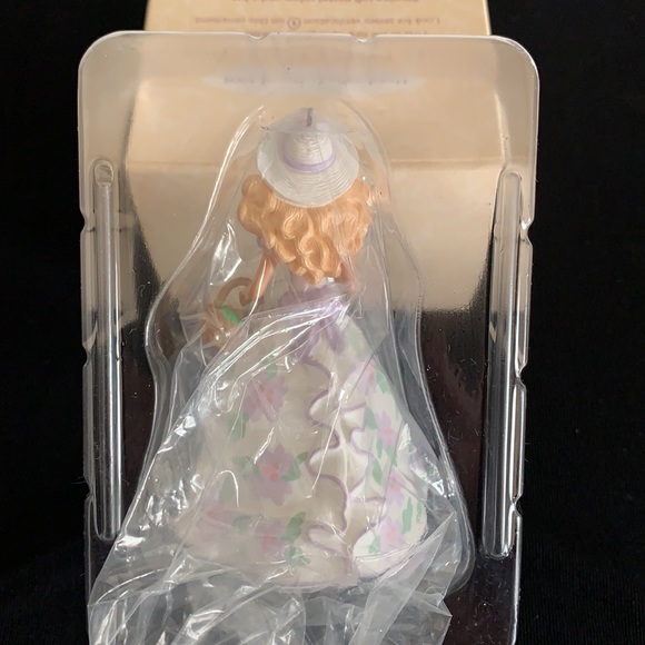 1995 Hallmark Springtime Barbie Ornament - Picture 6 of 16